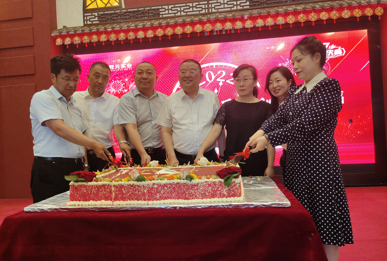 1655716636960820.jpg xiugxiug.jpg